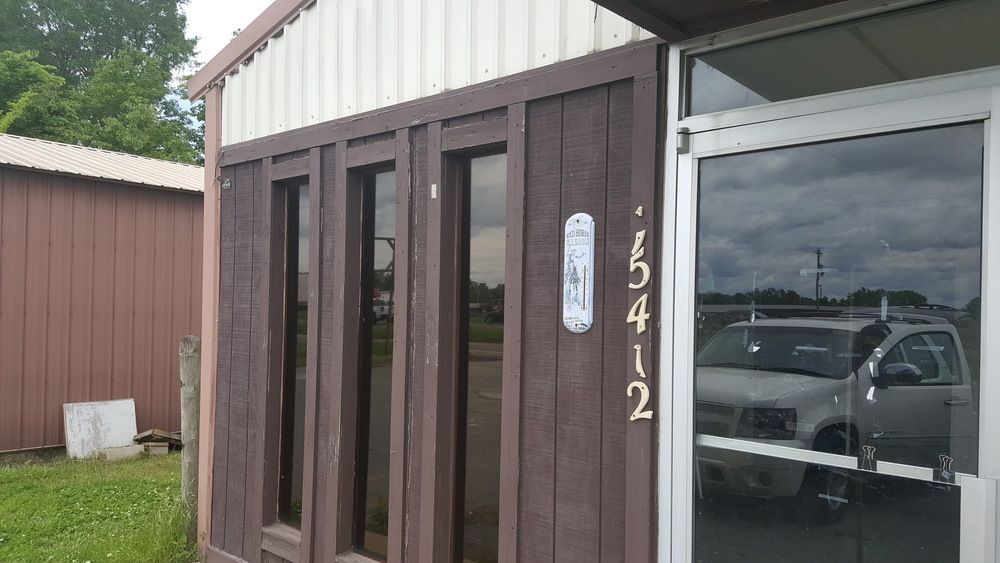 I-30 Commercial Building in Benton: 15412 Interstate 30 N, Benton, AR 72019